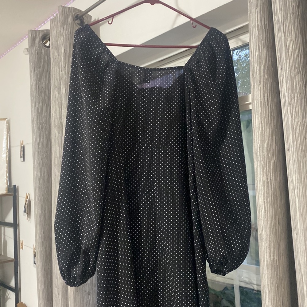 Dress - Picture 2 of 4